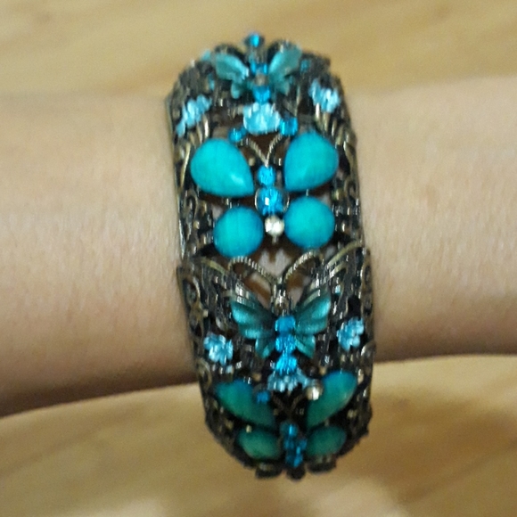 Bracelet - Picture 3 of 3